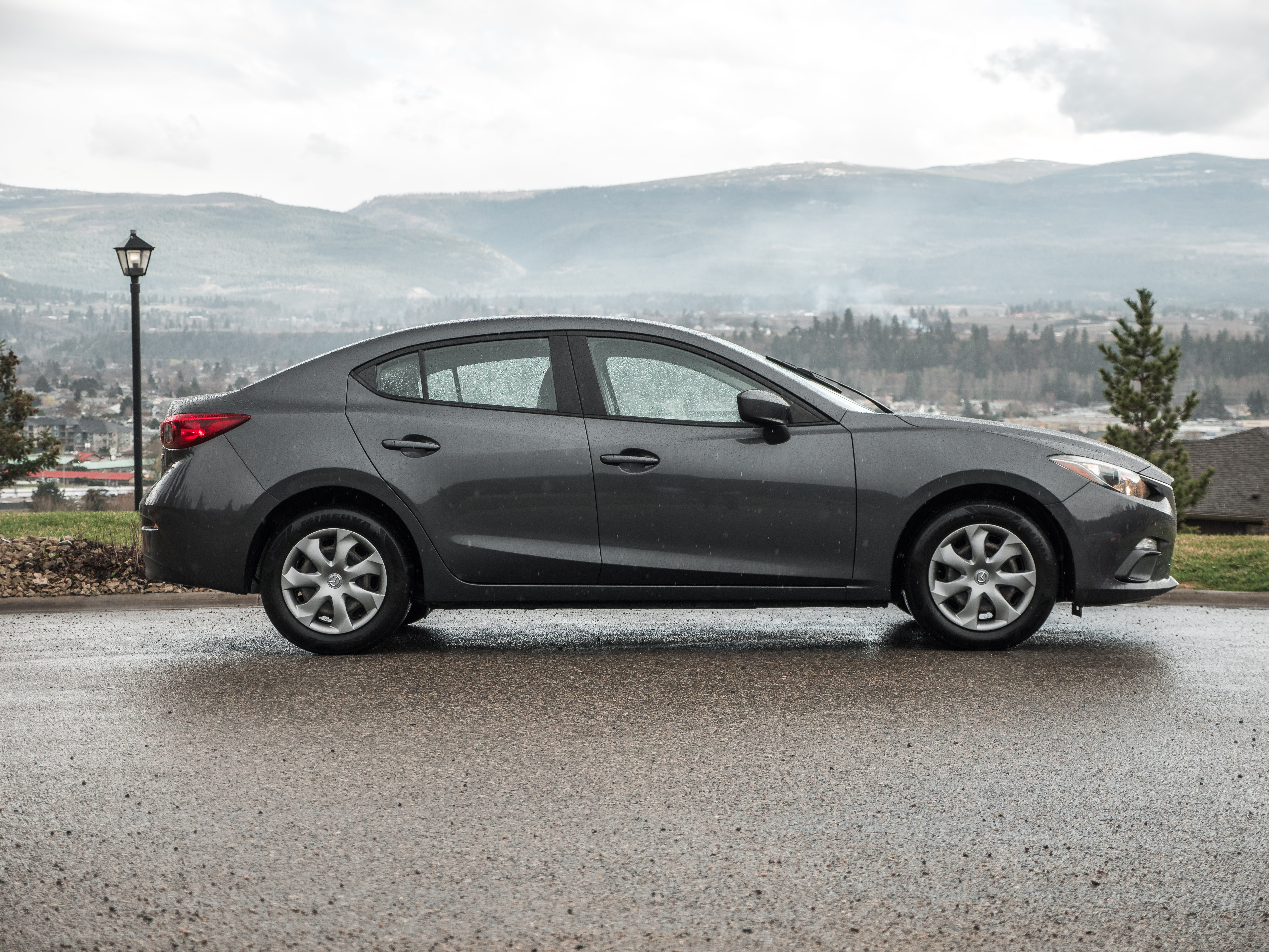 Pre-Owned 2015 Mazda Mazda3 GX Sedan in Kelowna #U-3639* | August Mazda